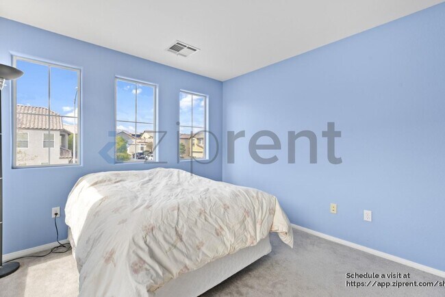 Building Photo - 5580 Avent Ferry St