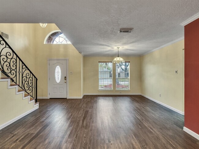 Building Photo - 1814 Oak Valley Dr