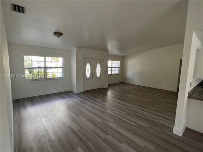 Building Photo - 15434 SW 168th Terrace