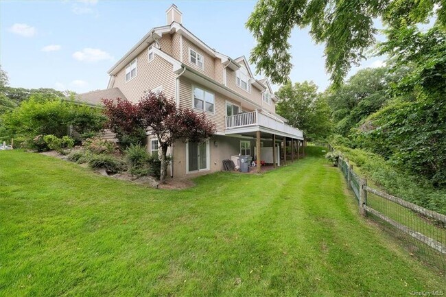 Building Photo - 67 Winding Ridge Rd