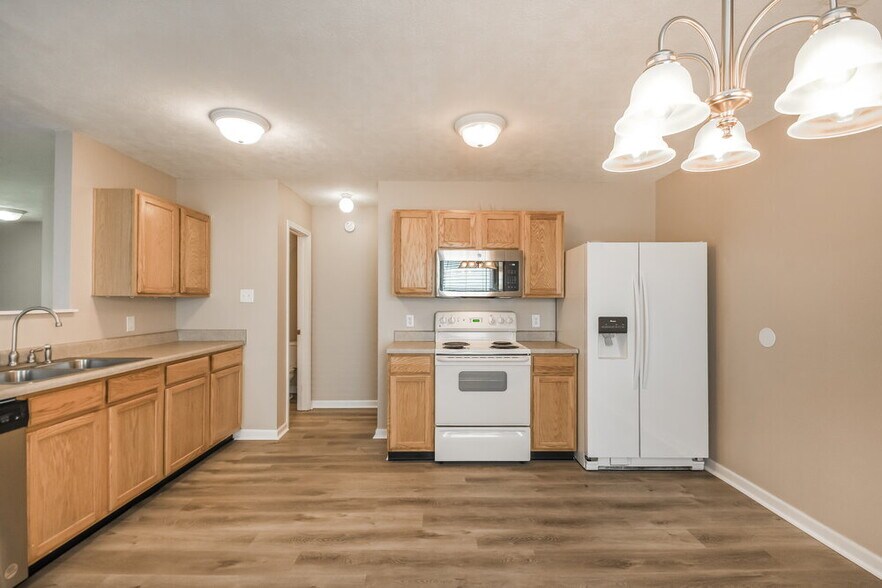 Building Photo - 952 Ravine Dr