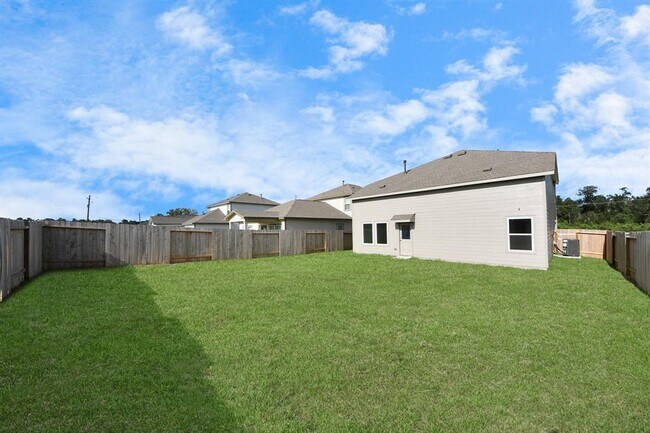 Building Photo - 25524 Roy Rogers Rd