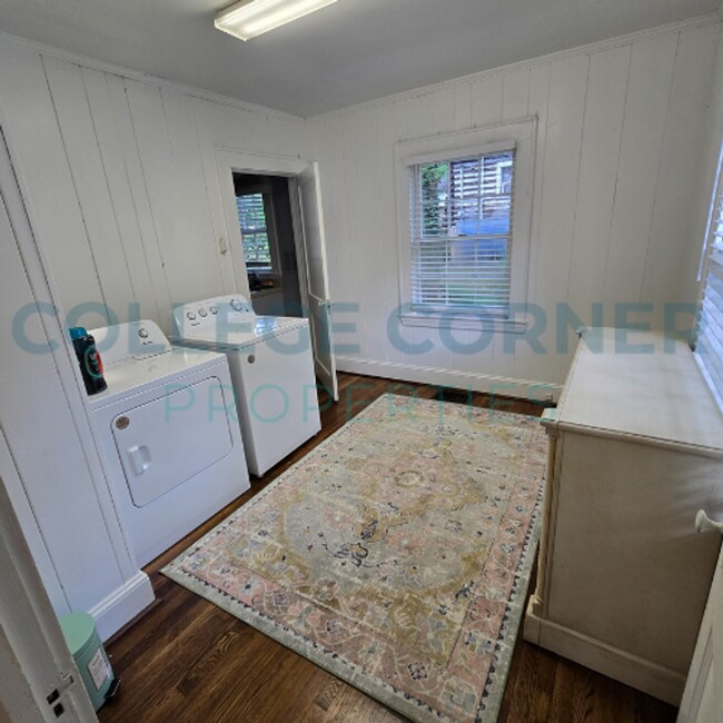 Building Photo - 139 Rosedale Cir