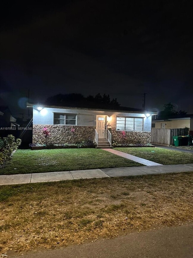 Building Photo - 34 SE 3rd Terrace