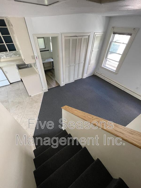 Building Photo - 55 Greene St