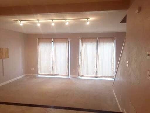 Building Photo - Spacious East Anchorage Home with Yard & Garage!