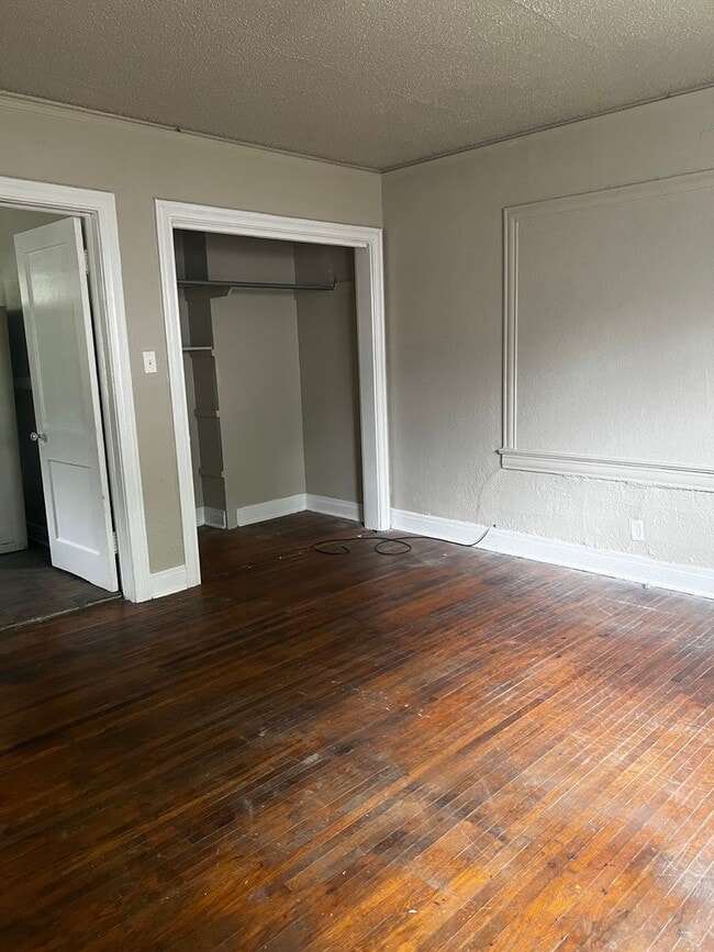 Building Photo - 2901 Tilles Ave