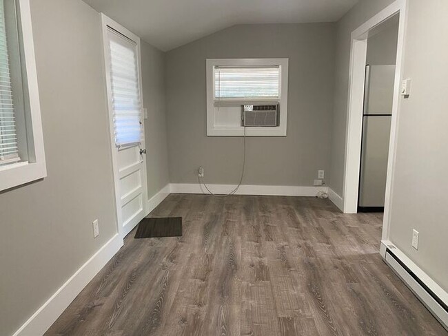 Building Photo - Cute 1BR / 1 BA Cottage in East Nashville