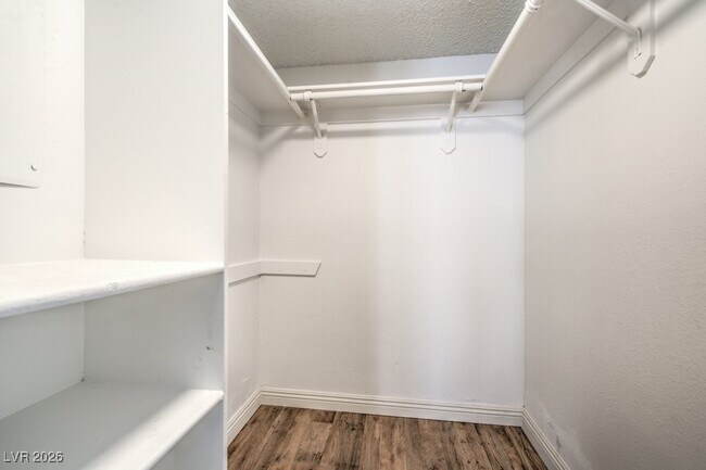 Building Photo - 3823 S Maryland Pkwy