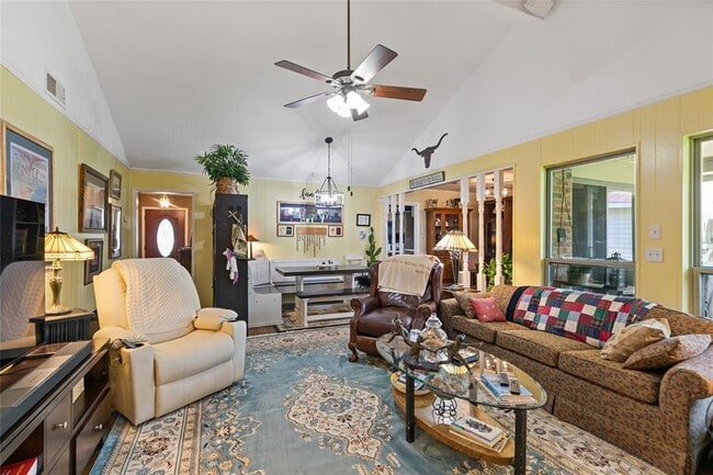 Building Photo - 14311 Sugar Mill Cir
