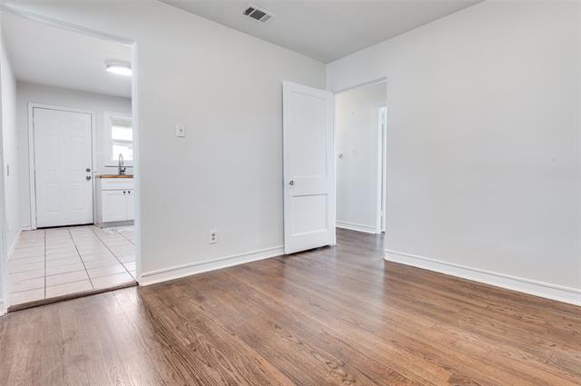 Building Photo - 4922 W University Blvd