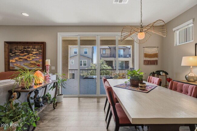 Building Photo - 674 W Flintlock Way