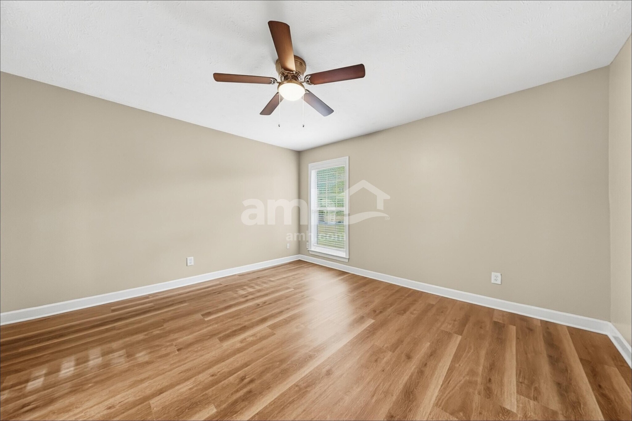 Building Photo - 612 Pointe Clear Dr