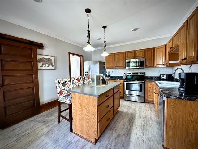 Building Photo - 170 E Main St