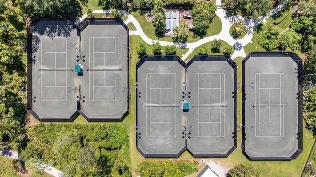 Building Photo - 3914 Silverlake Way