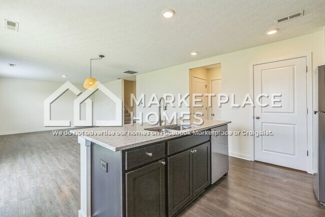 Building Photo - 3051 Lampton Rdg Dr