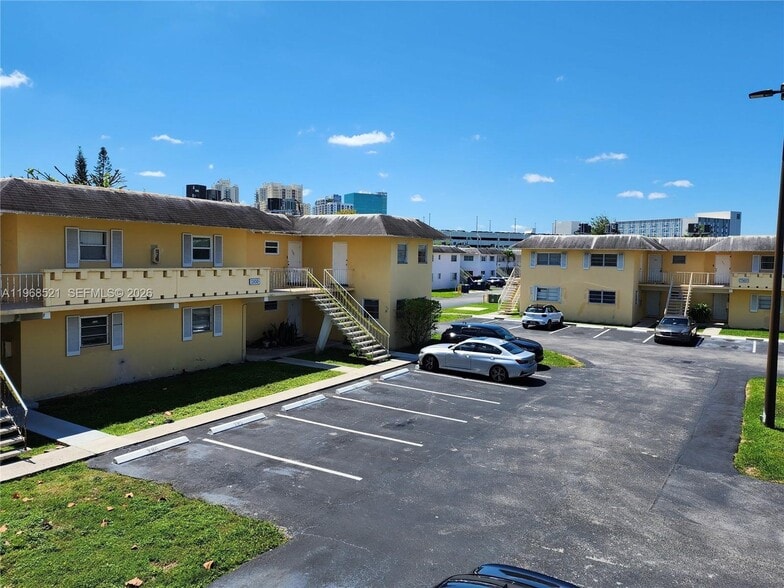 Building Photo - 7368 SW 82nd St