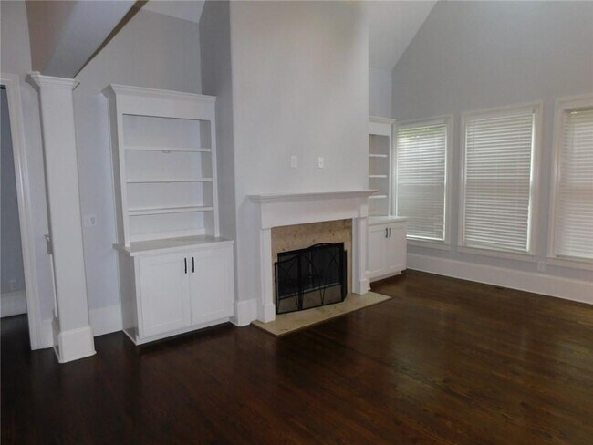 Building Photo - 15485 N Valley Creek Ln