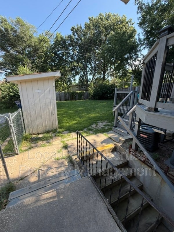 Building Photo - 608 W 25th St