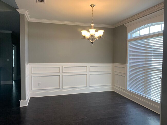 Building Photo - Beautiful 4BD/3B Home in Knights Landing