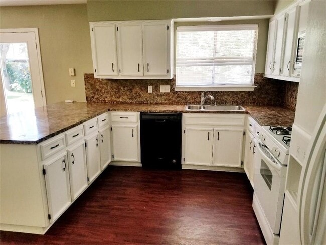 Building Photo - 11912 Stout Oak Trail