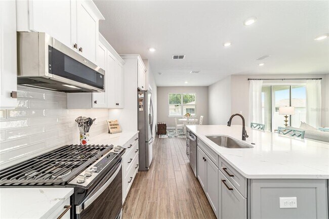Building Photo - 7762 SW 59th St