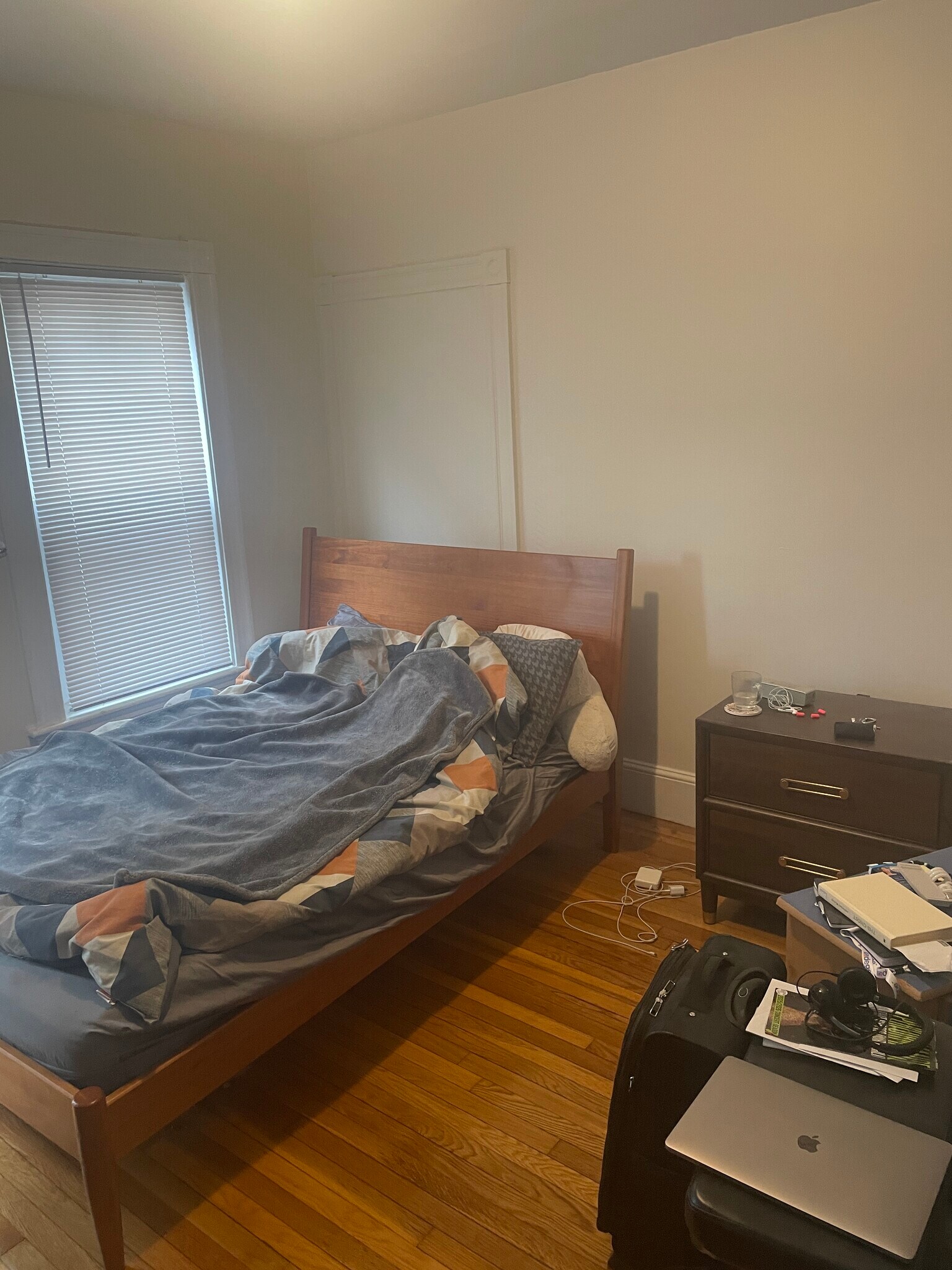 Building Photo - 67 Willow Ave