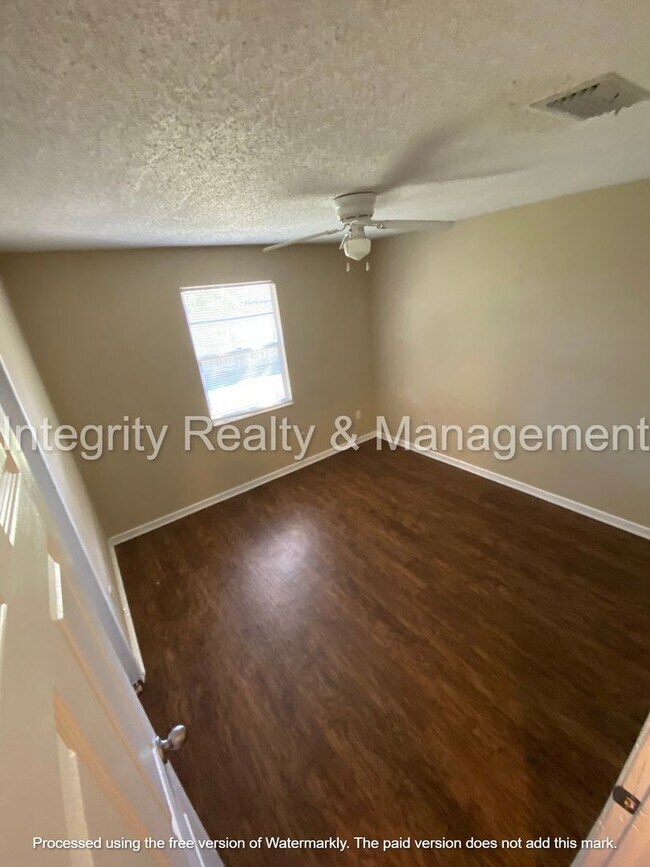 Building Photo - 2632 Grafton Dr