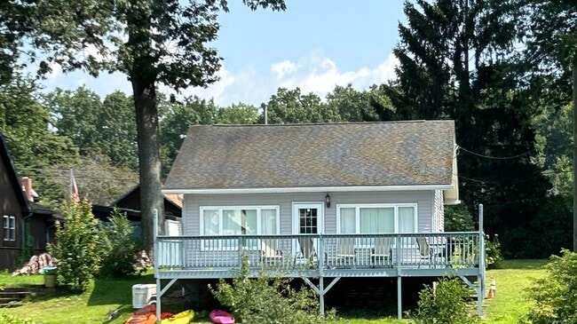 Primary Photo - 153 Cottage Rd