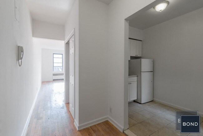 Building Photo - 432 East 83rd Street