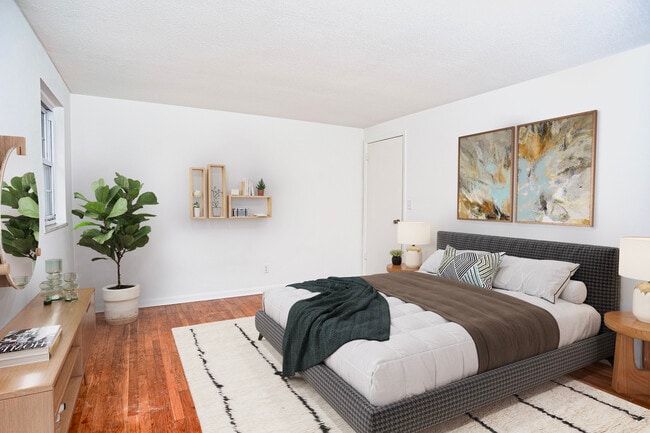 Building Photo - 602 S Perry St