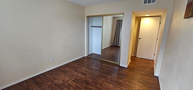Building Photo - Clear Acre Condominiums