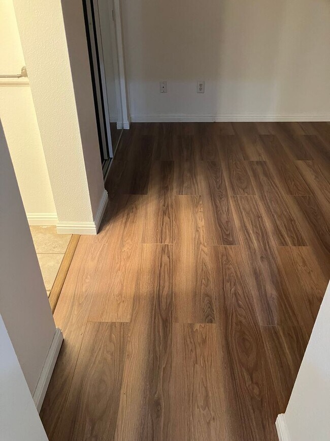 Building Photo - Charming and Updated 2BD/2BA Livermore Copper Hill Condo Near Las Positas College & 580!