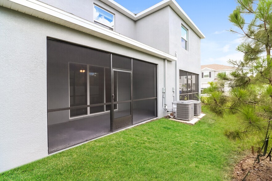 Building Photo - 11835 Stoneport Pl