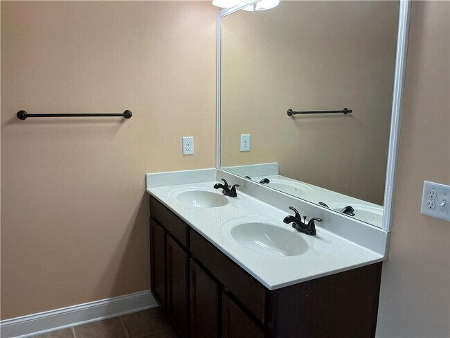 Building Photo - 1205 Pebble Rock Rd