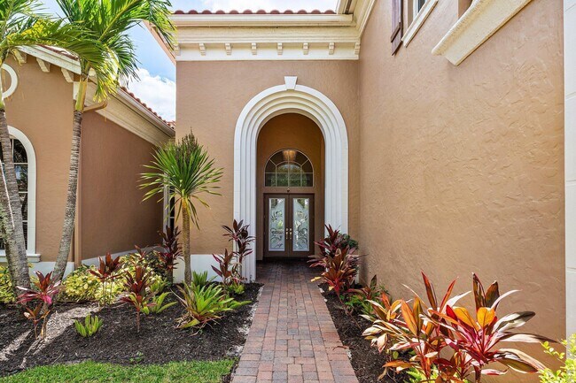 Building Photo - 3381 Lago De Talavera