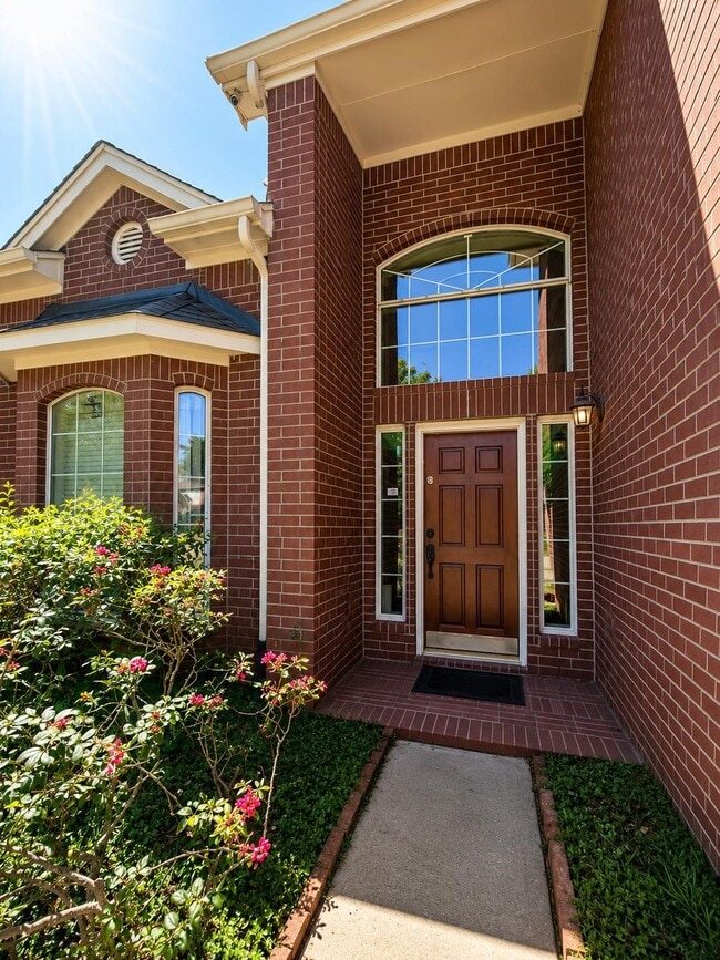 Building Photo - 18315 Brenwood Manor Dr
