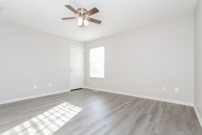 Building Photo - 10415 Berry Path Ct