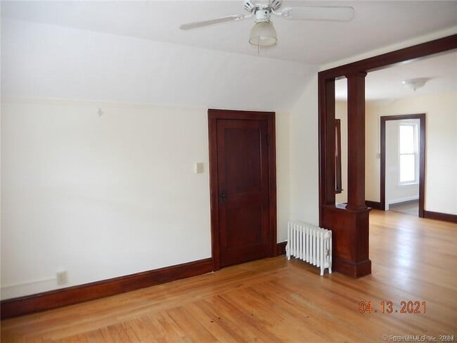 Building Photo - 25 Pratt St