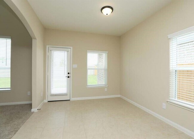 Building Photo - 21202 Sunshine Meadow Dr