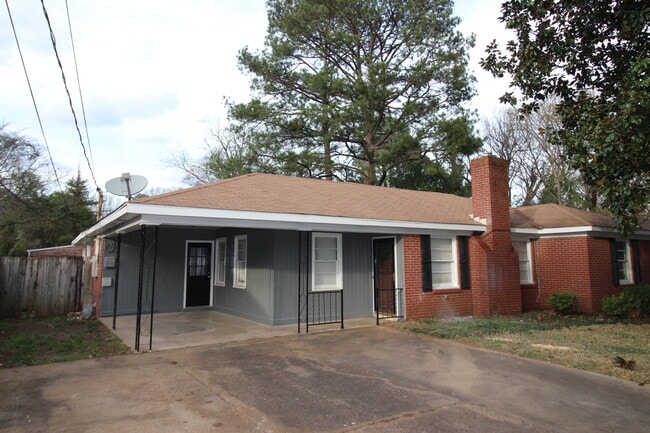 Building Photo - 3739 Honeysuckle Ct