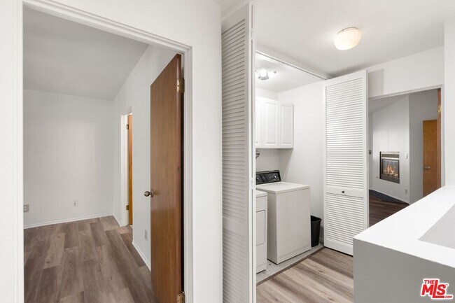 Building Photo - 3023 Berkeley Ave