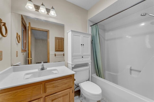 Building Photo - 69 Walney Dr