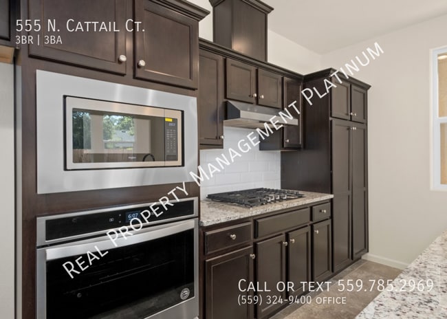 Building Photo - 667 N. Cattail Ct