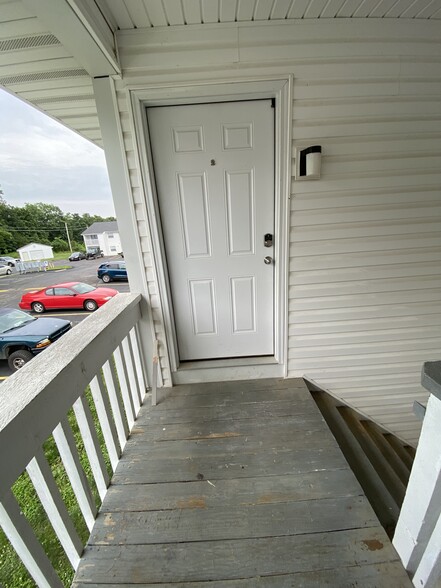 Building Photo - 113 Sandstone Ct