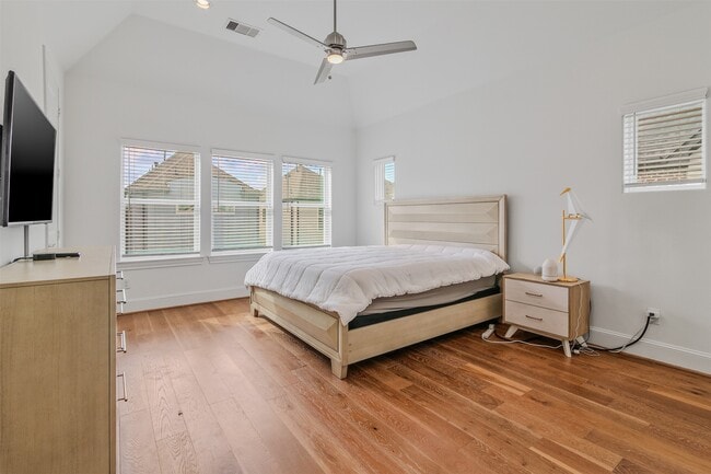 Building Photo - 10943 Grove Tree Ln