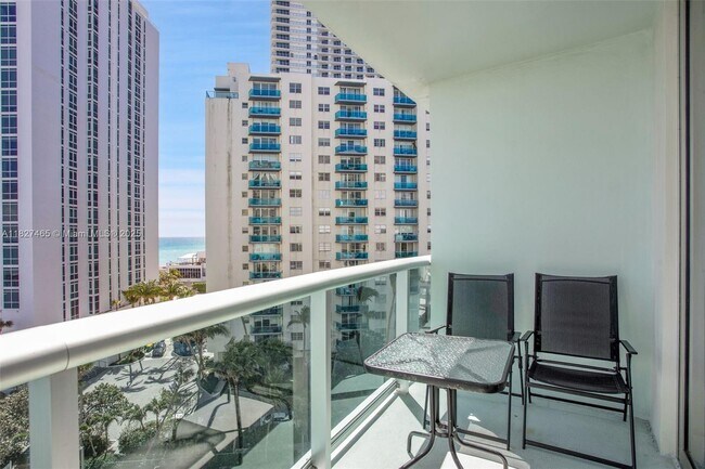 Building Photo - 3901 S Ocean Dr