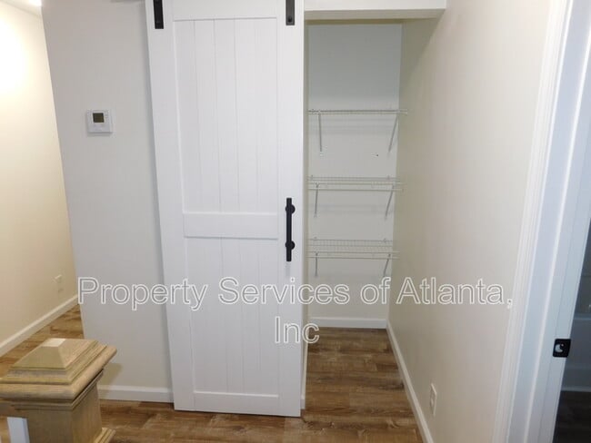 Building Photo - 4505 Myrtle Hill Rd NE