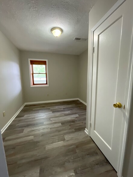 Bedroom 1 - 323 Cherry St W