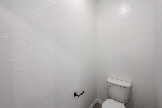 Building Photo - Modern Mountainside Living: Stunning New 4-Bedroom Home in Estrella Crossing! 3 CAR GARAGE!